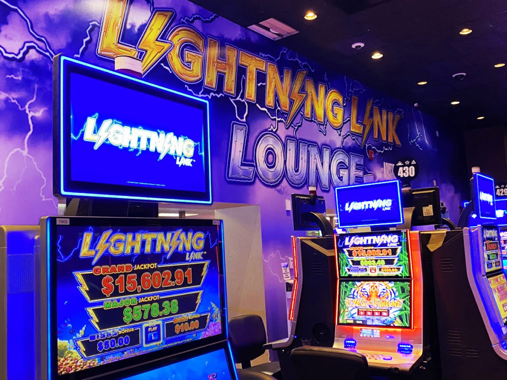 Lightning Link Lounge