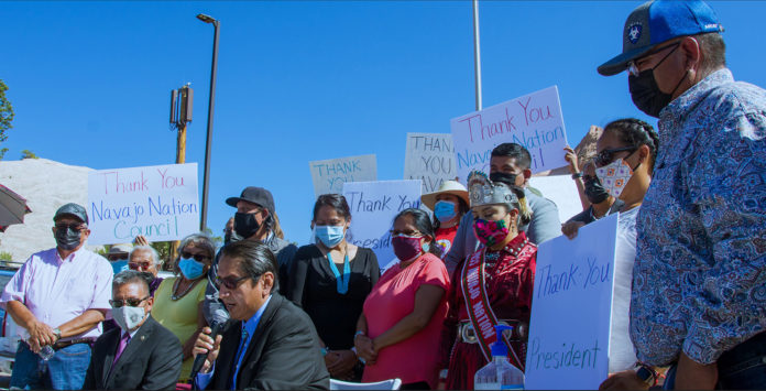 Navajo Leaders support legislation