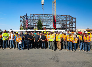 Thunder Valley Casino Resort Hosts Topping Out Ceremony Thunder Valley Topping Off Ceremony