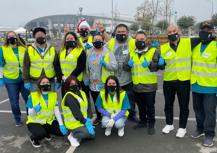 Pechanga Volunteers at Food Drive