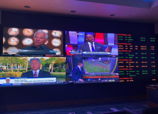 Three Rivers Casino Installs Largest Sports Betting Screen in Oregon Three Rivers Casino JCM Global Screen