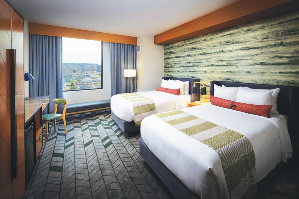 Emerald-Queen-Hotel-Room