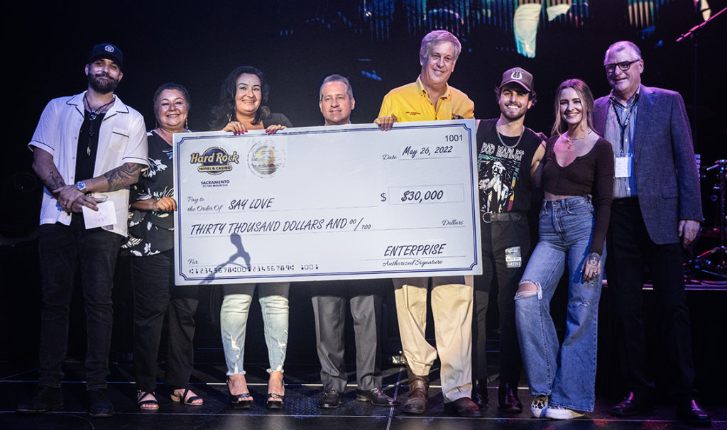 Hard Rock Live check presentation