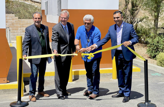 Industria Power Ribbon Cutting