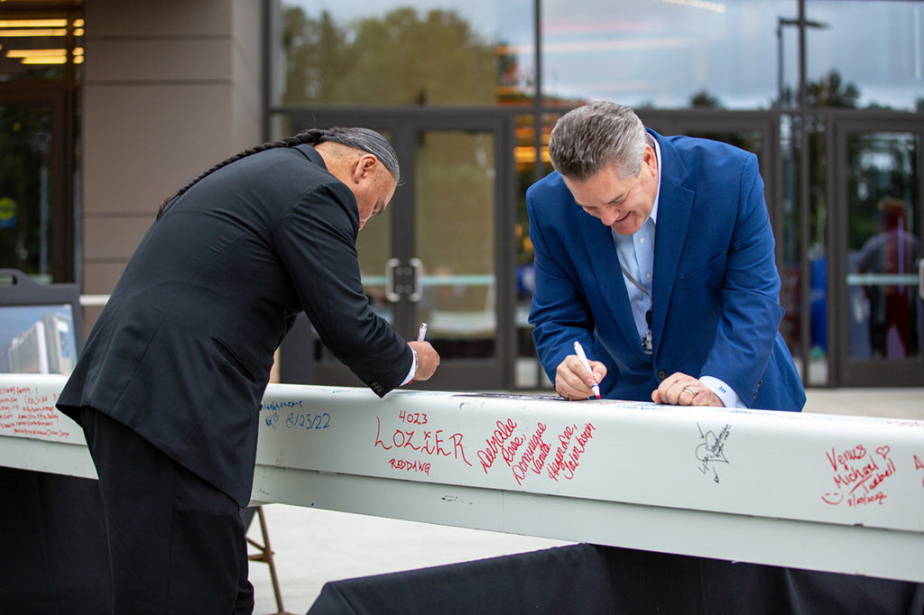 Muckleshoot Beam Signing