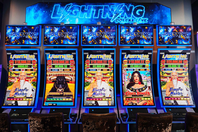 Lightning Dollar Link at Pechanga