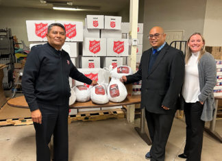 Eagle Mountain Casino Donates 100 Turkeys to Salvation Army Eagle Mountain Turkey Donation