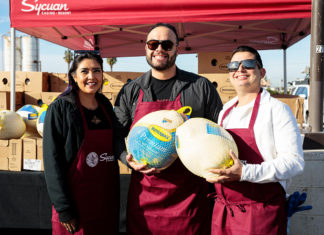 Sycuan in Partnership With Padres, National School District Donate 1,000 Turkeys to Families Sycuan Turkey Giveaway