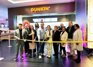 Foxwoods Celebrates Opening of Native Way Blend’s Dunkin’ Franchise Foxwoods Dunkin ribbon cutting