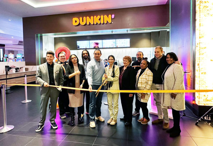 Foxwoods Dunkin ribbon cutting