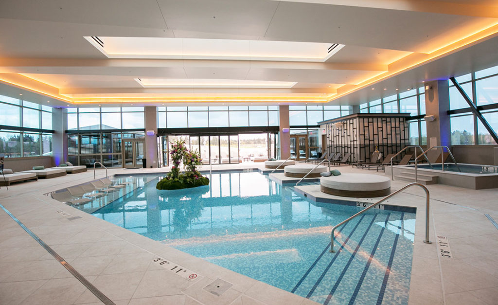 ilani Hotel pool