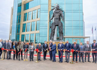 Governor Bill Anoatubby Leads Chickasaw Community Bank Opening Ceremony Chickasaw Community Bank opening