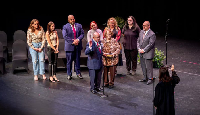 Gov Anoatubby 10th term oath