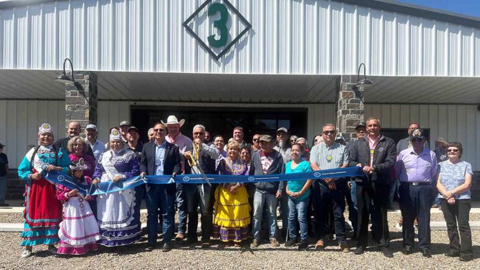 Choctaw Three Rivers Meat ribboncutting