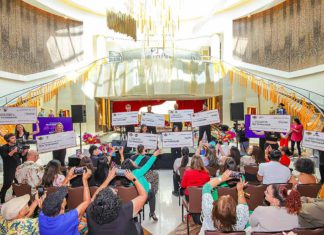 Seminole Hard Rock Tampa Donates $100k To Hispanic Organizations Seminole HR Tampa $100K