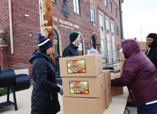 Four Winds Casinos Donate 1,000 Thanksgiving Food Boxes Four Winds turkey donation 2024