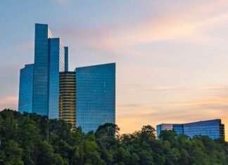 Beauty & Essex To Open at Mohegan Sun Mohegan Sun_dusk