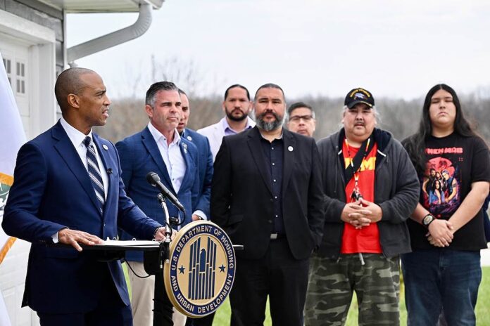 HUD Secretary Turner visits Oneida