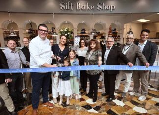 Mohegan Sun Opens Sift Bake Shop and A.T.Y Bar & Bonbons Mohegan Sift Bake Shop Ribboncutting