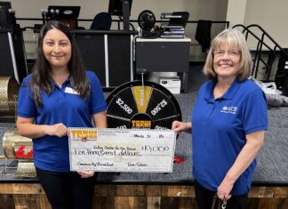 Tachi Palace Awards $10,000 to Valley Center for the Blind Tachi $10K blind donation