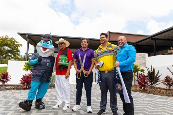 Miccosukee Golf Club ribbon-cutting