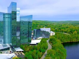 Mohegan Sun Launches New ‘Crafty Slice,’ Seasonal Tiki Bar Pop-Up Mohegan Sun_REVG