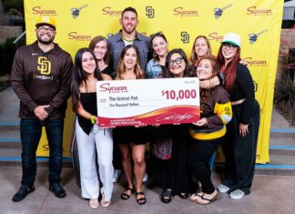 Sycuan Casino Resort Donates $10,000 to Non-Profit Sycuan_The Animal Pad check presentation