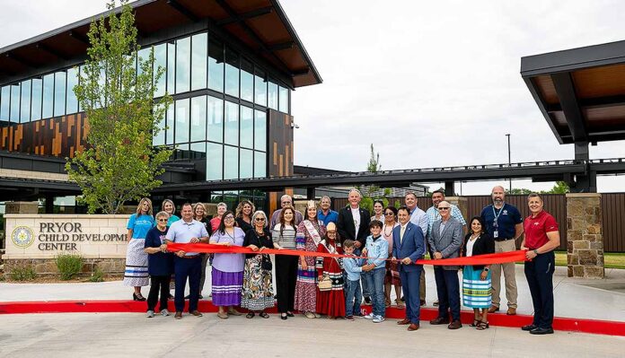 Cherokee_Pryor CDC ribboncutting