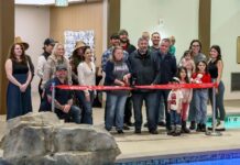 Angel of the Winds Unveils New Swimming Pool AOTW_swimmingpool_ribboncutting