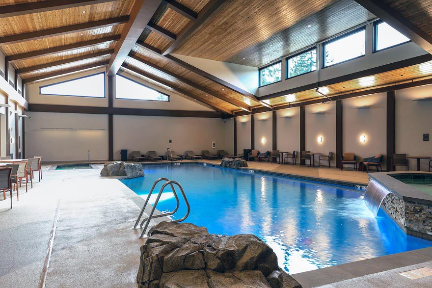 AngeloftheWinds_swimmingpool