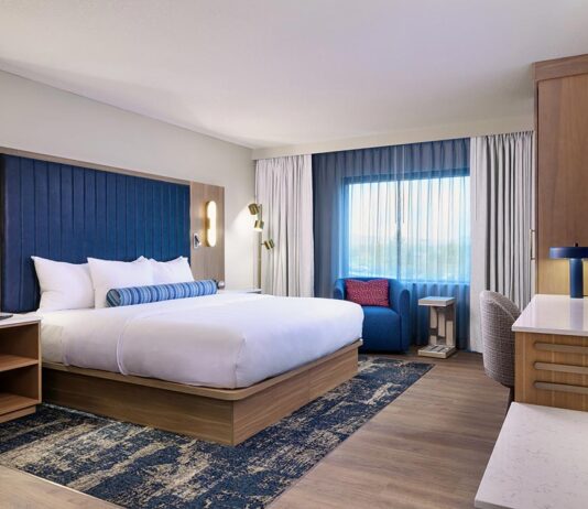 Treasure Island Resort & Casino Opens Upgraded Buffalo Tower TreasureIsland_KingSuite