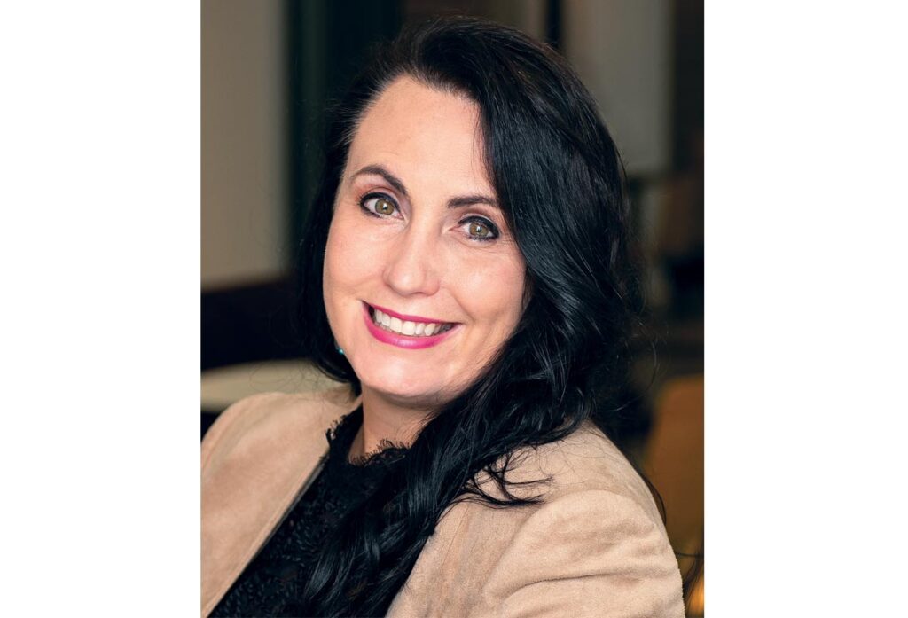 CatherineMika_Aurora